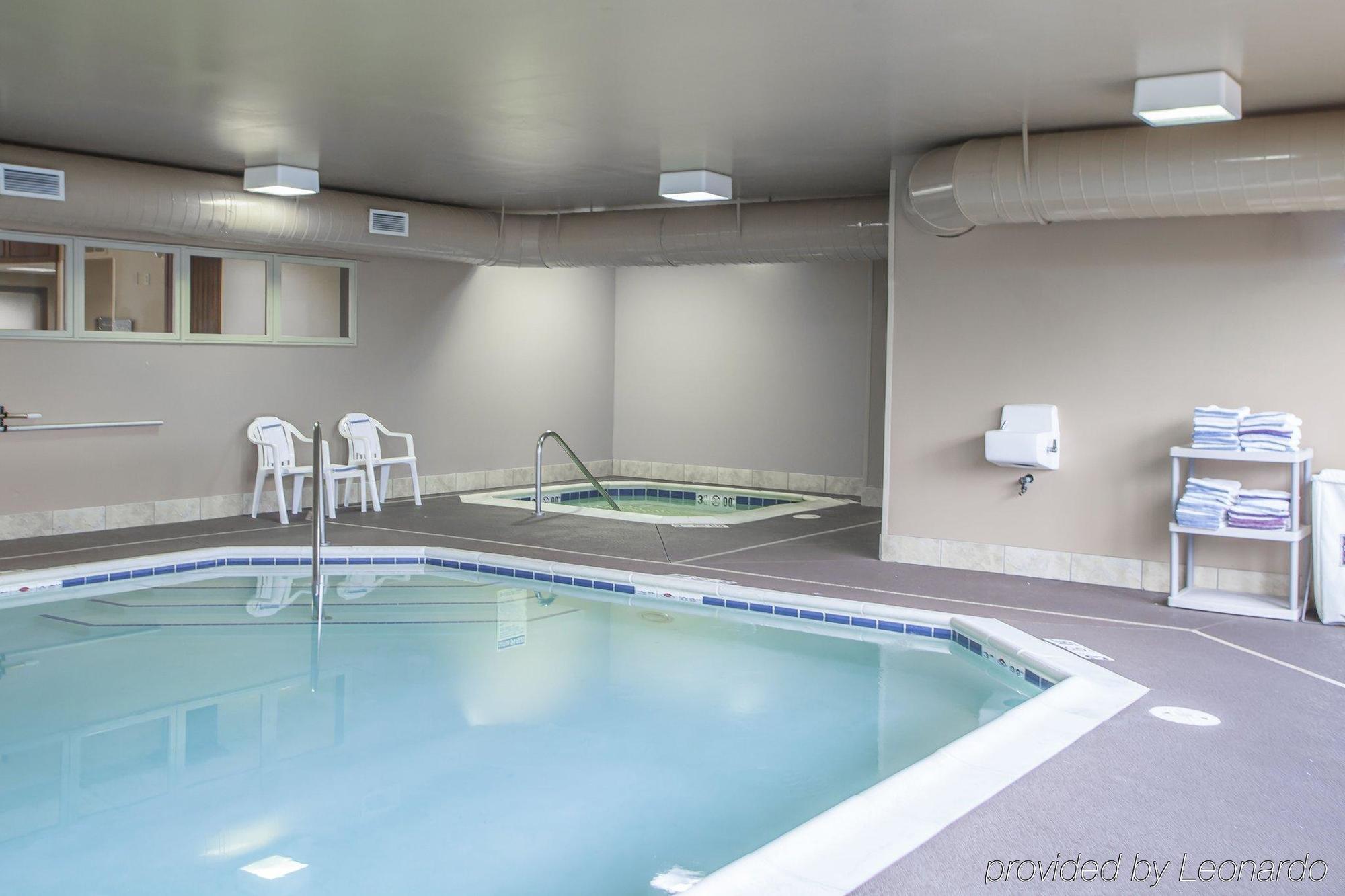 Comfort Suites Elgin Exteriér fotografie